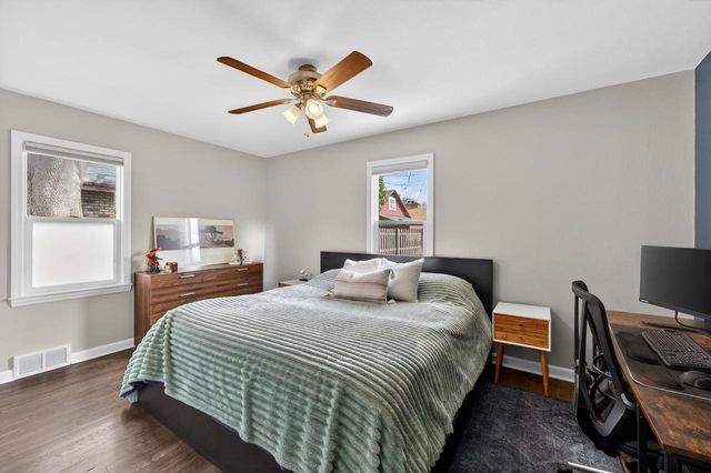 7609 20th AVENUE, Kenosha, WI 53143