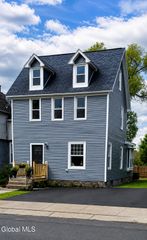 866 Thompson Street, Schenectady, NY 12306
