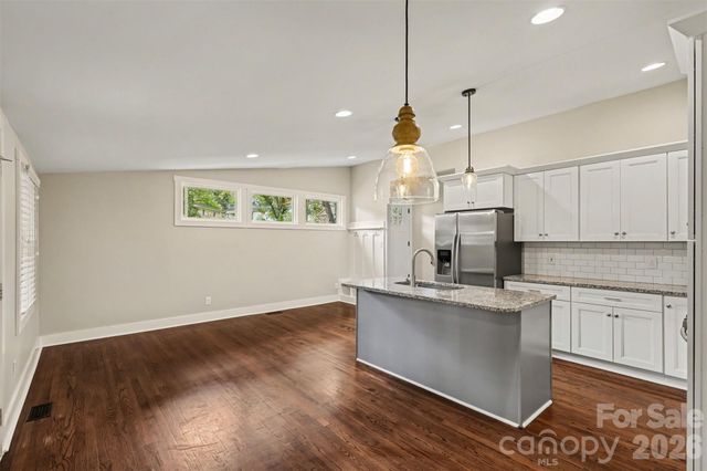 1338 Edgewater Drive, Charlotte, NC 28210