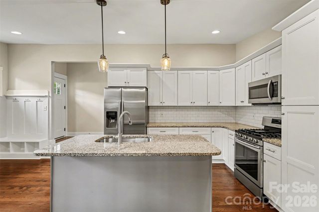 1338 Edgewater Drive, Charlotte, NC 28210