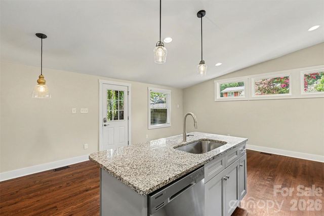 1338 Edgewater Drive, Charlotte, NC 28210