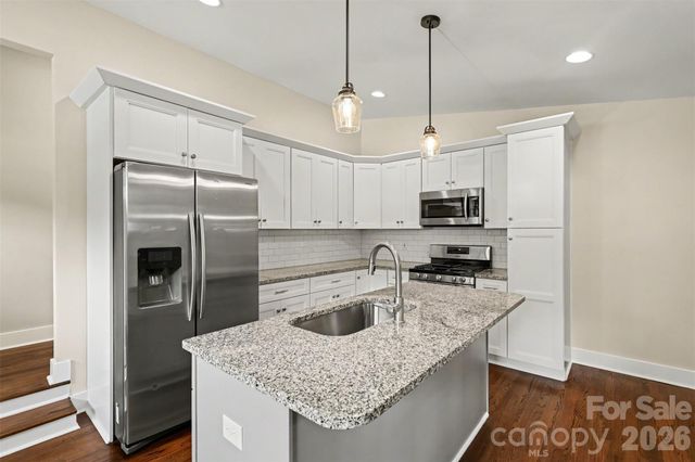 1338 Edgewater Drive, Charlotte, NC 28210