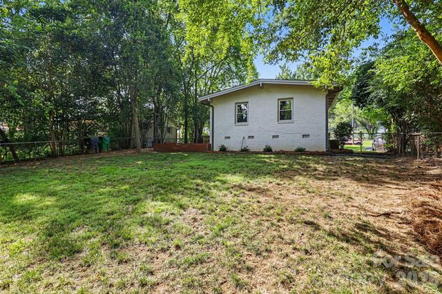 1338 Edgewater Drive, Charlotte, NC 28210