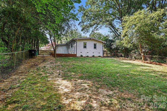 1338 Edgewater Drive, Charlotte, NC 28210