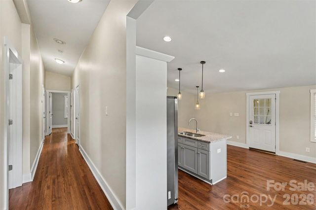 1338 Edgewater Drive, Charlotte, NC 28210