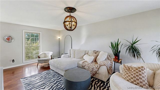 6207 Ridgefield Drive, Charlestown, IN 47111