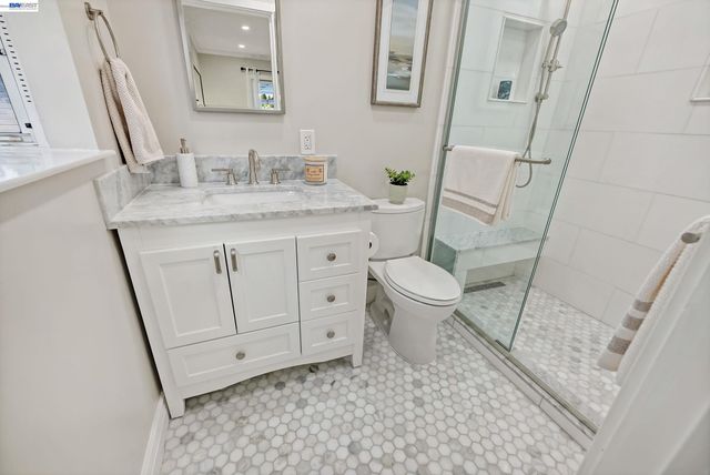 1021 Scots Ln, Walnut Creek, CA 94596