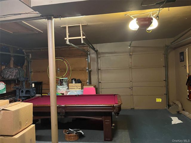 3 Decatur Lane, Lake Grove, NY 11755