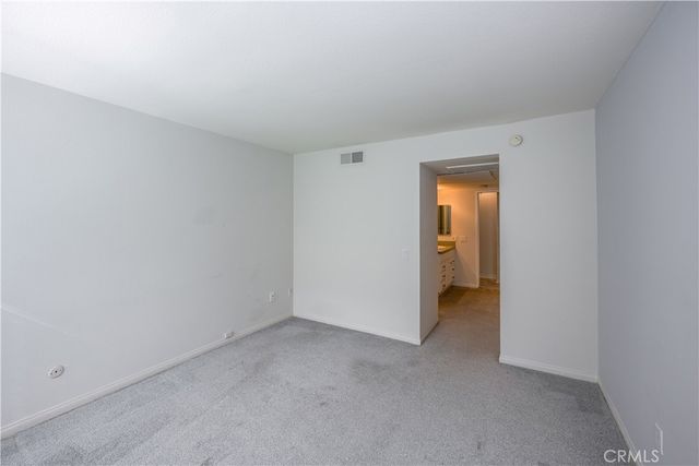 23515 Lyons 178, Valencia, CA 91355