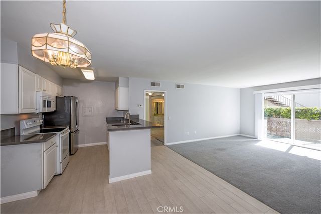 23515 Lyons 178, Valencia, CA 91355