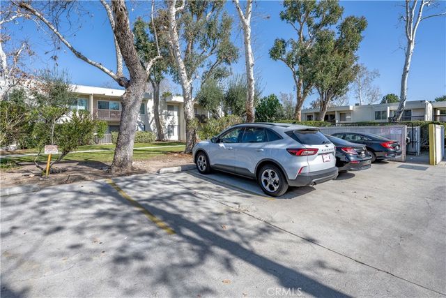 23515 Lyons 178, Valencia, CA 91355