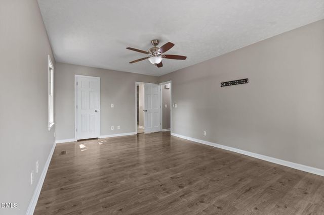 662 Georgetown Circle, Fayetteville, NC 28314