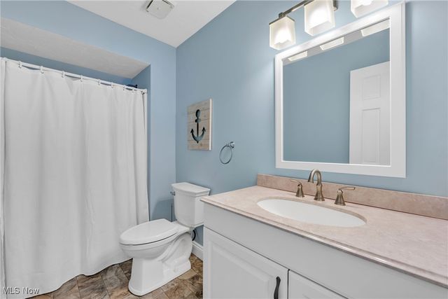 10242 Pinecrest Road, Concord, OH 44077