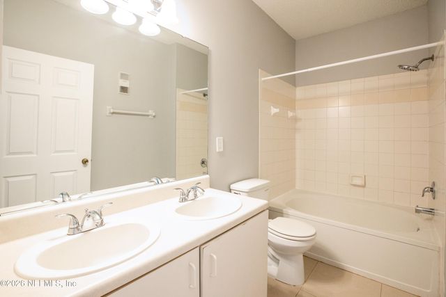 10000 GATE Parkway 824, Jacksonville, FL 32246