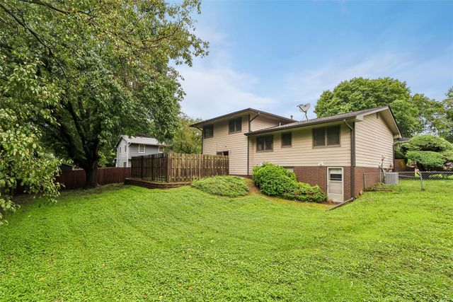 3924 Dakota Drive, West Des Moines, IA 50265