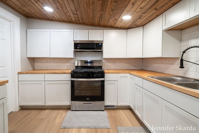 415 N State Road, Belding, MI 48809