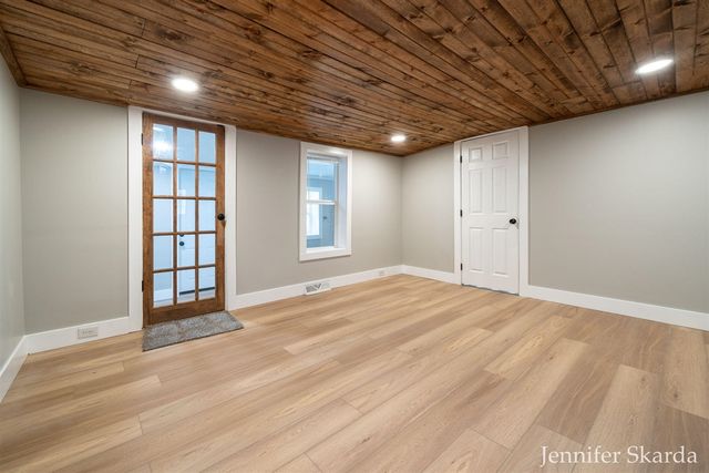 415 N State Road, Belding, MI 48809