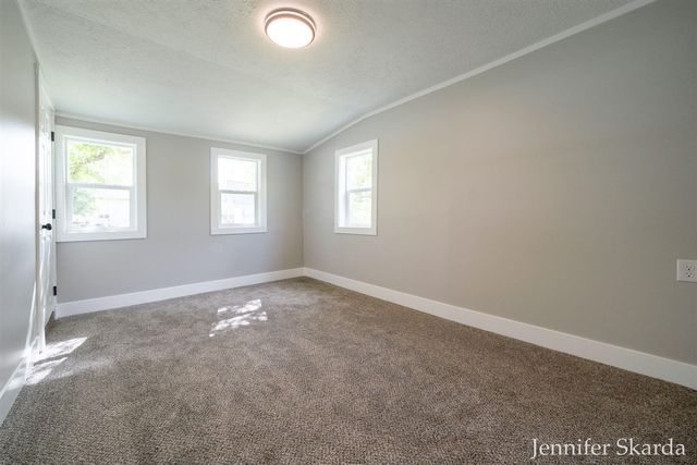 415 N State Road, Belding, MI 48809