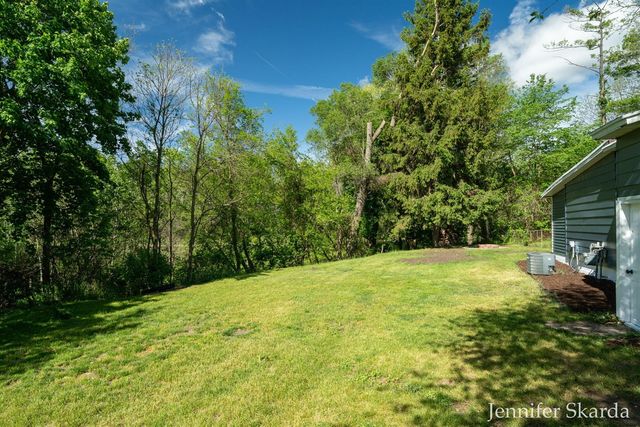 415 N State Road, Belding, MI 48809