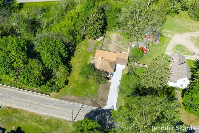 415 N State Road, Belding, MI 48809