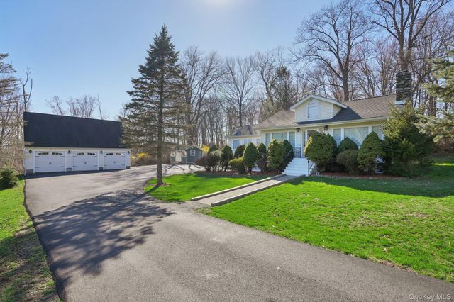 17 Pine Hill Road, Highland Mills, NY 10930