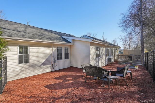 17 Pine Hill Road, Highland Mills, NY 10930