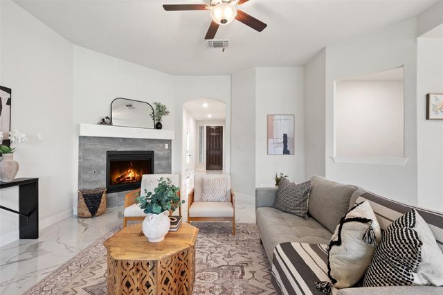 1513 Hinterwald ST, Leander, TX 78641