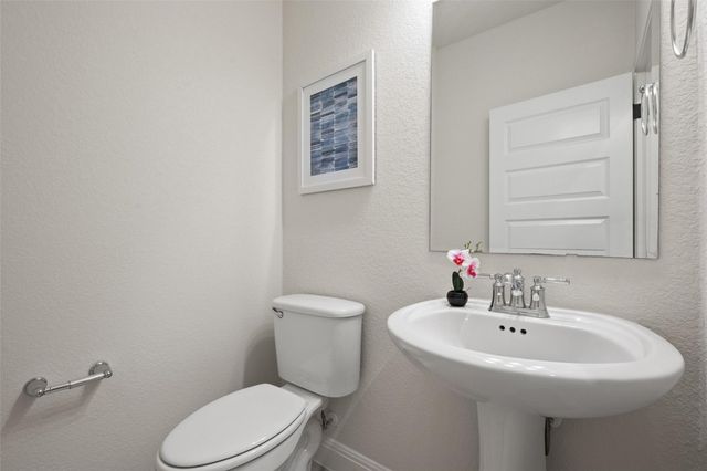 1513 Hinterwald ST, Leander, TX 78641