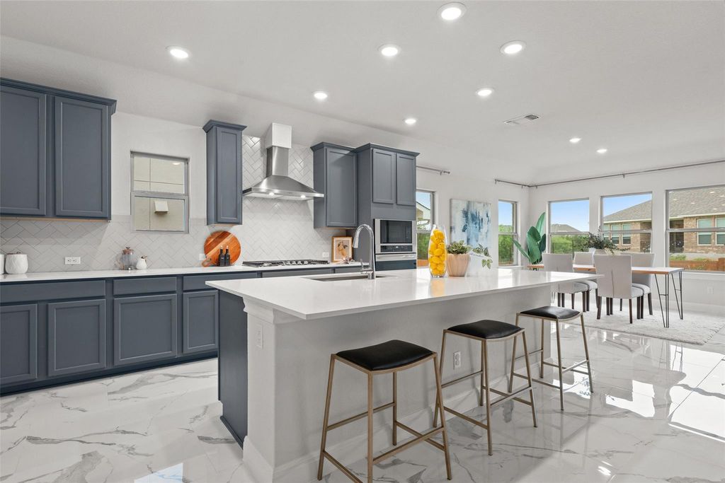 1513 Hinterwald ST, Leander, TX 78641