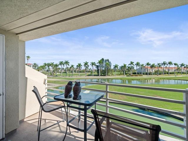 5900 BAHIA DEL MAR CIRCLE 238, St Petersburg, FL 33715