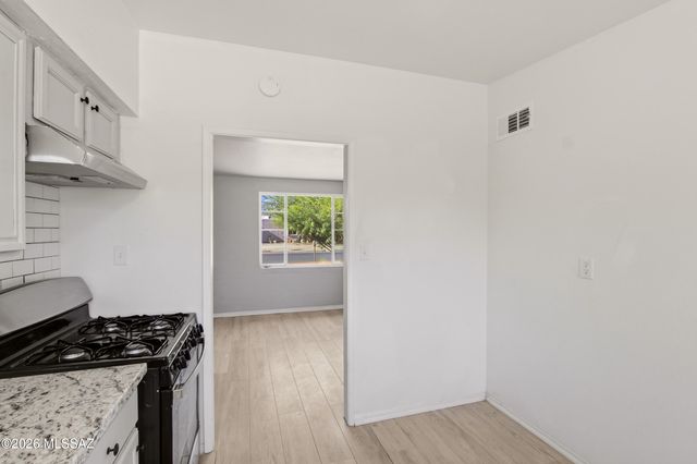 5014 E Baker Street, Tucson, AZ 85711