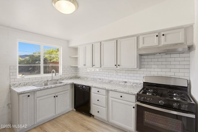 5014 E Baker Street, Tucson, AZ 85711