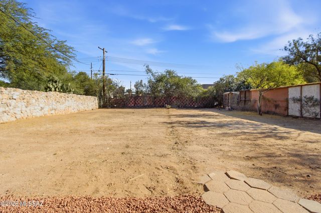 5014 E Baker Street, Tucson, AZ 85711