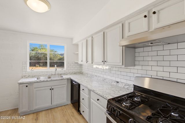 5014 E Baker Street, Tucson, AZ 85711