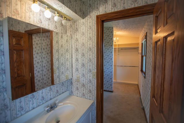 541 Willey Road, Delaware, OH 43015