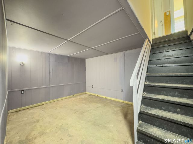 207 Nichols Drive, Waterbury, CT 06708