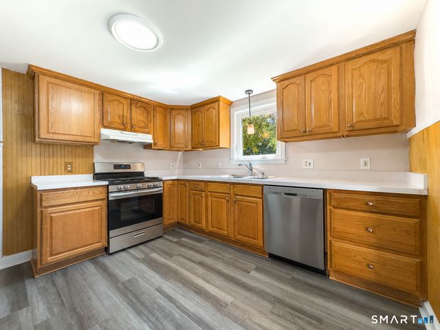 207 Nichols Drive, Waterbury, CT 06708