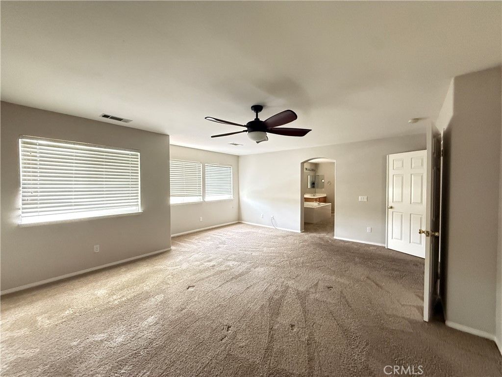 Image 25 of property listing at 38218 Clera Creek St., Murrieta, CA 92562