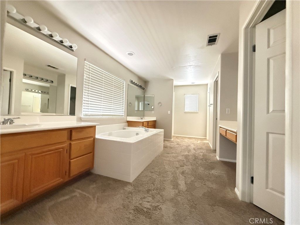 Image 27 of property listing at 38218 Clera Creek St., Murrieta, CA 92562