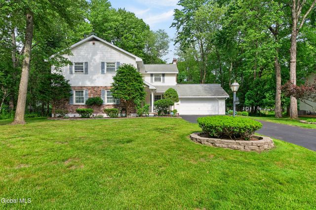 888 Meadow Lane, Niskayuna, NY 12309