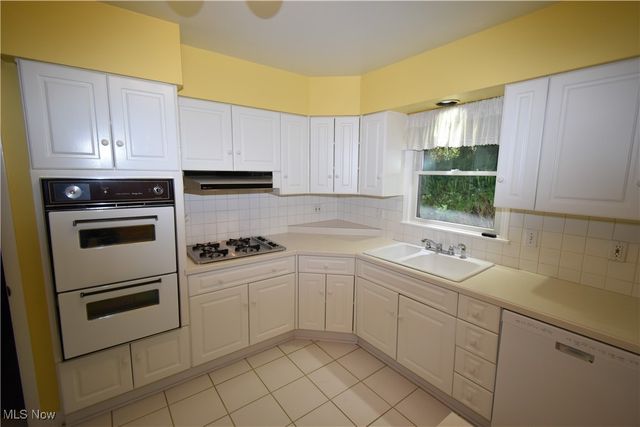 3115 Bradley Road, Westlake, OH 44145