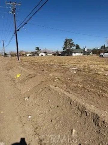 13580 El Cariso, Victorville, CA 92392