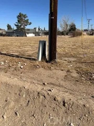 13580 El Cariso, Victorville, CA 92392
