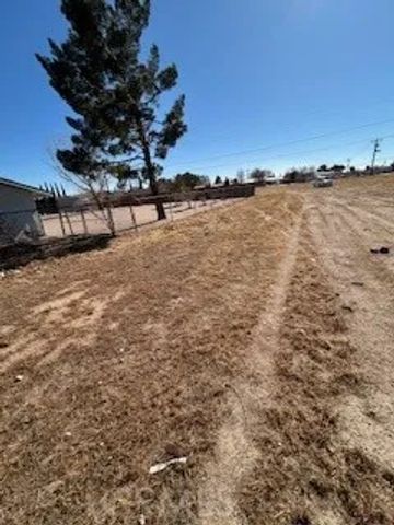 13580 El Cariso, Victorville, CA 92392