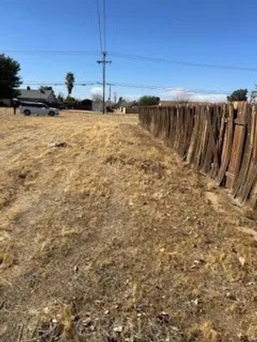 13580 El Cariso, Victorville, CA 92392
