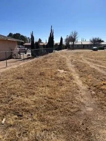 13580 El Cariso, Victorville, CA 92392
