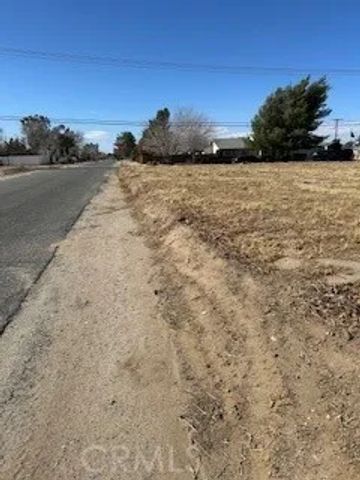 13580 El Cariso, Victorville, CA 92392