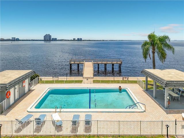 3358 N Key DR 2, North Fort Myers, FL 33903
