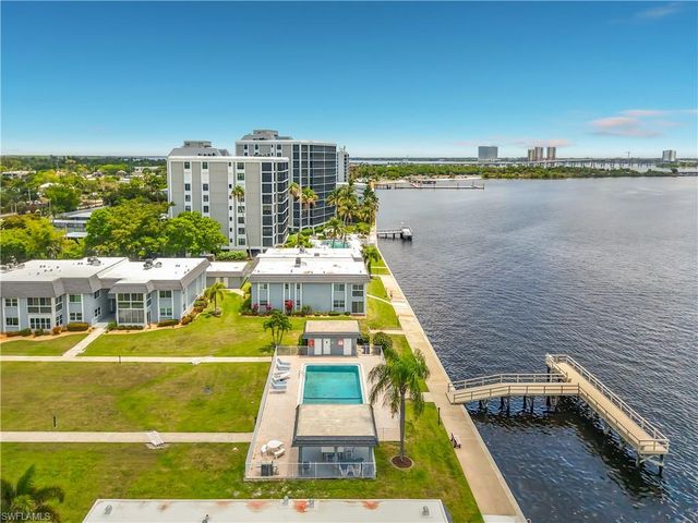 3358 N Key DR 2, North Fort Myers, FL 33903