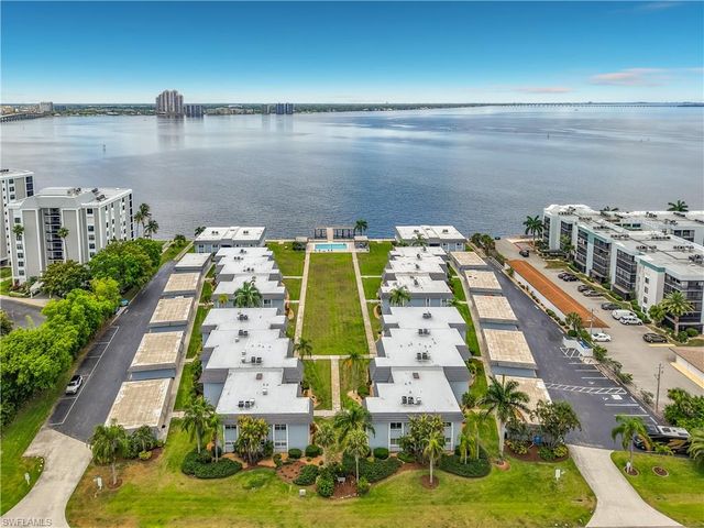 3358 N Key DR 2, North Fort Myers, FL 33903